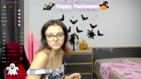 lovelymirra @ myfreecams on 20231024
