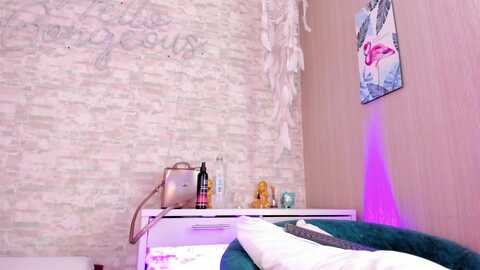alison_torres @ myfreecams on 20231025