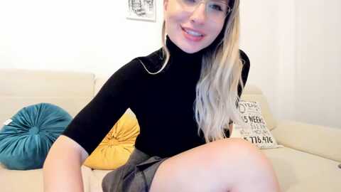 alymiss @ myfreecams on 20231025