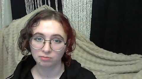 mini_diva @ myfreecams on 20231025