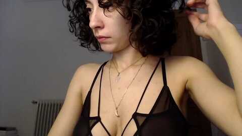 lolaspie @ myfreecams on 20231026