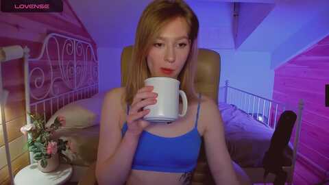 aurorashy @ myfreecams on 20231027