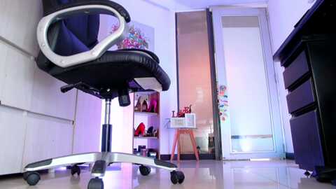 colett_s @ myfreecams on 20231027