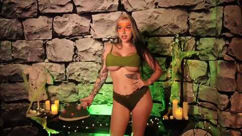 cubbixoxo @ myfreecams on 20231027