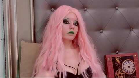 freyagold @ myfreecams on 20231027