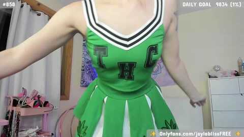 jaylabliss @ myfreecams on 20231027