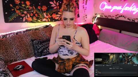 larissalarson @ myfreecams on 20231027