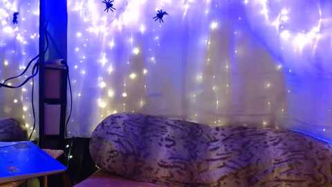 littlemisszee @ myfreecams on 20231027