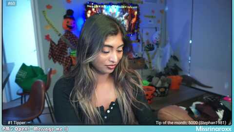 missrinaroxx @ myfreecams on 20231027
