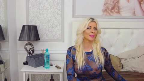 adelynchase @ myfreecams on 20231028