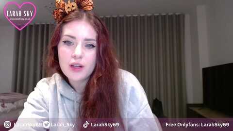 larah_sky @ myfreecams on 20231029