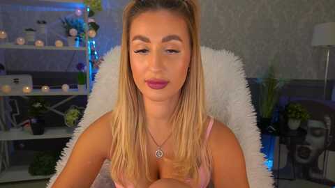 lia__angel @ myfreecams on 20231029