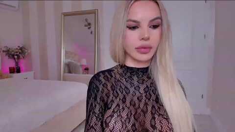 maya_di @ myfreecams on 20231029
