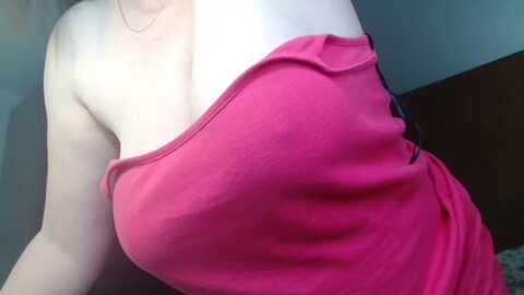 mishakiss34 @ myfreecams on 20231102