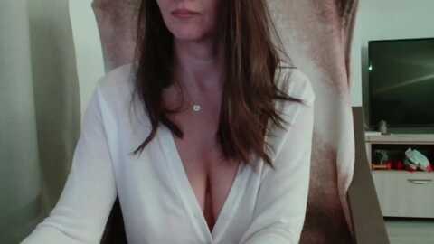 vanessahott4u @ myfreecams on 20231102