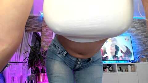 alesia_ @ myfreecams on 20231103