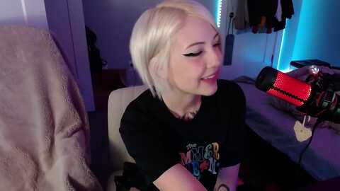 cuteholly @ myfreecams on 20231103