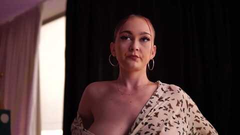 hotskinnyx @ myfreecams on 20231103