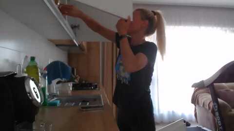 hrystina_ @ myfreecams on 20231103