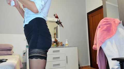 jesyruby21 @ myfreecams on 20231103