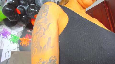 lupita_hot3 @ myfreecams on 20231103