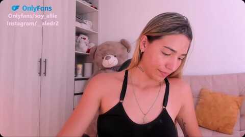 missbaby8 @ myfreecams on 20231103