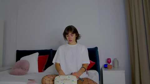 naiasummer @ myfreecams on 20231103