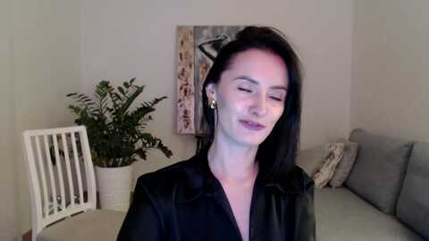 perlabella @ myfreecams on 20231103