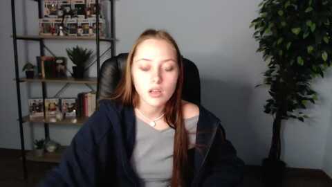 serenasantos @ myfreecams on 20231103