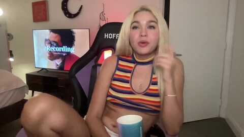 sincerelypeny @ myfreecams on 20231103