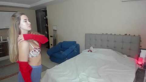 sweetblonde20 @ myfreecams on 20231103