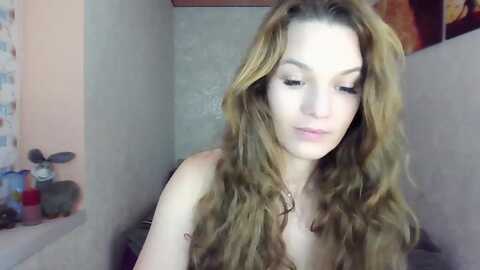 aurora_l @ myfreecams on 20231104