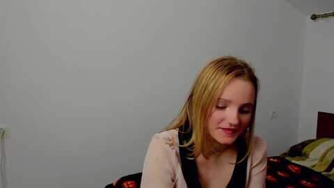 marieandrea @ myfreecams on 20231104