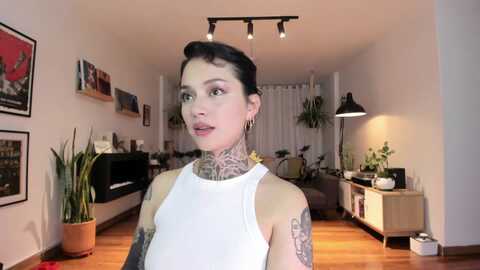 ysabeau @ myfreecams on 20231104