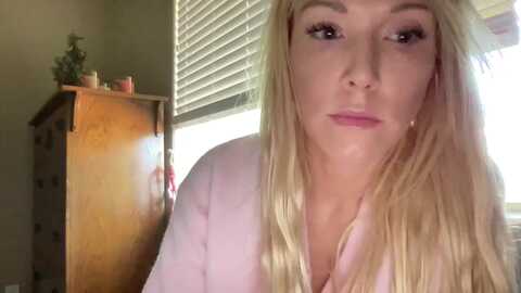 brees_room @ myfreecams on 20231108