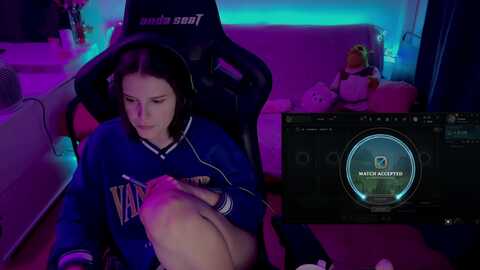 crybabykys @ myfreecams on 20231108