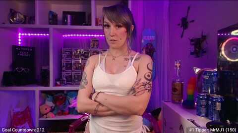 hachiwaifu @ myfreecams on 20231108