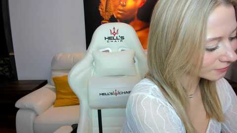 pinkcorall @ myfreecams on 20231108