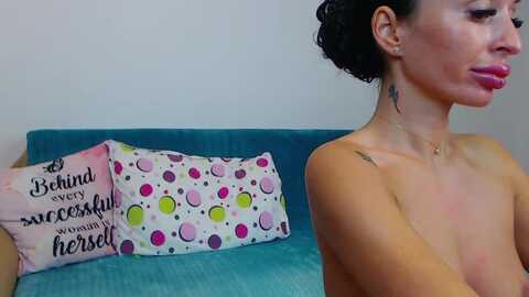 sara_daisy @ myfreecams on 20231108