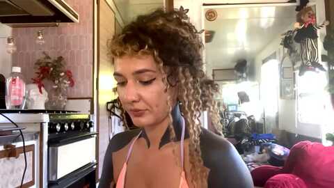 alt_aussie @ myfreecams on 20231109