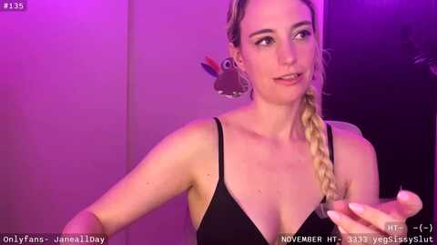 janeallday @ myfreecams on 20231109