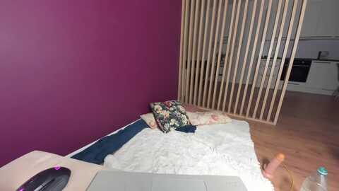 nadyasoft @ myfreecams on 20231110