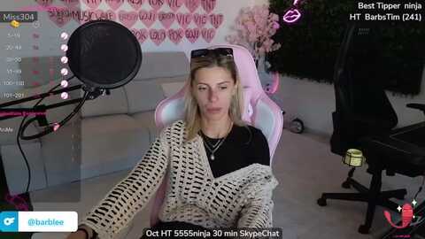 gymgirl_ @ myfreecams on 20231111