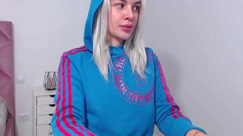 deli_kate @ myfreecams on 20231112