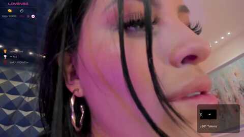 miarobertsx @ myfreecams on 20231112