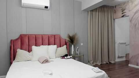 nelliecutest @ myfreecams on 20231112