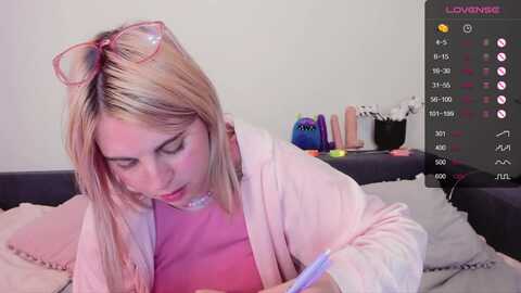 pawwssup @ myfreecams on 20231112