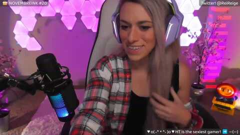 reige @ myfreecams on 20231112