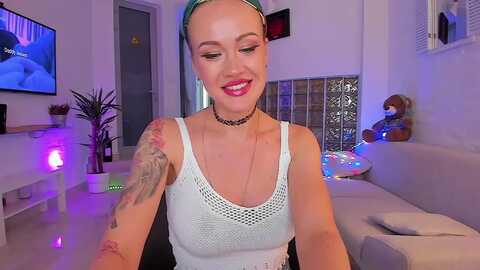 alexiangel @ myfreecams on 20231113