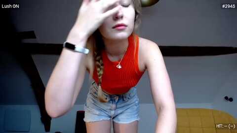 bootysaur @ myfreecams on 20231113